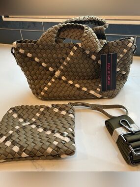 HAUTE SHORE Mark Crossbody with Pouch & Strap